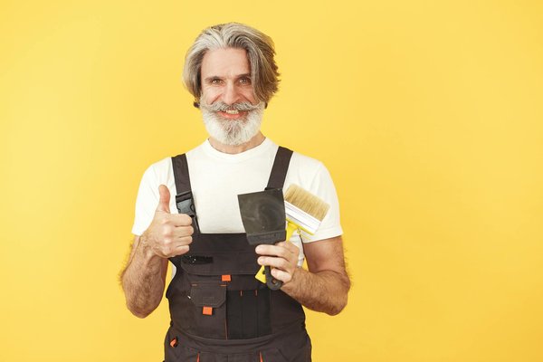 Como garantir a segurança ao redor da piscina?